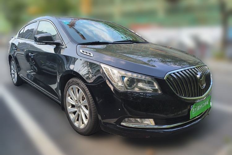 Used Buick LaCrosse 2013 2.0T SIDI Smart Luxury Flagship Edition Front Right 45 Deg