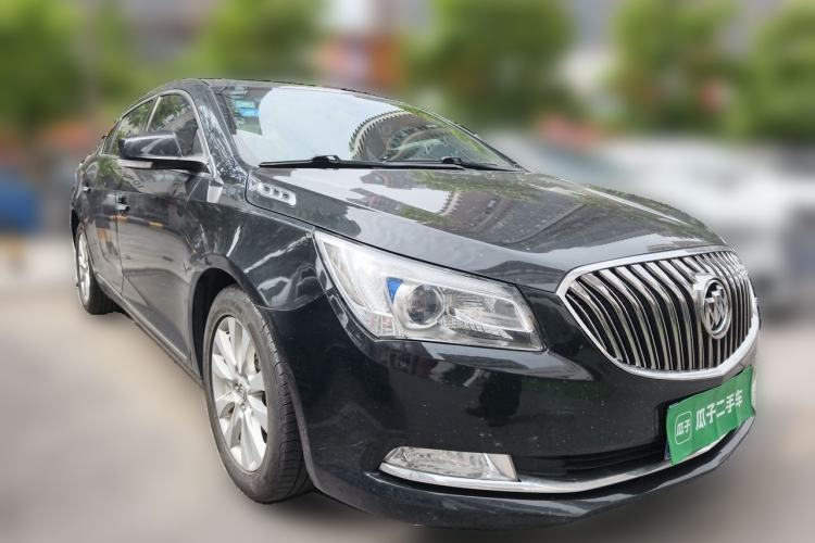 Used Buick LaCrosse 2013 2.4L SIDI Leading Comfort Version Front Right 45 Deg