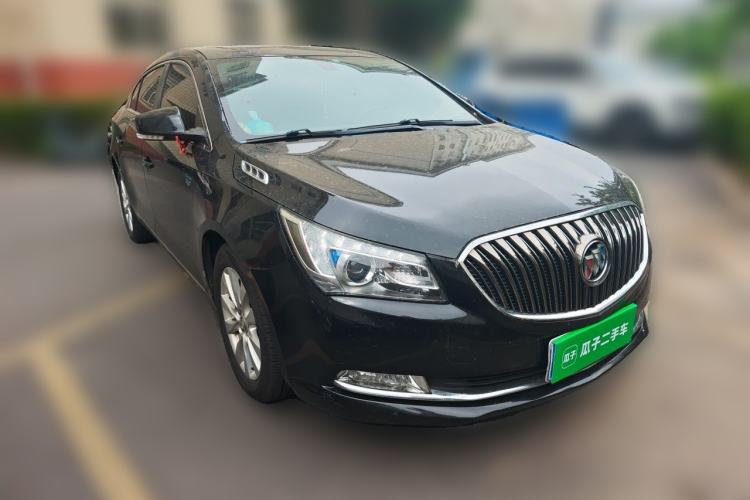 Used Buick LaCrosse 2013 2.4L SIDI Elite Comfort Version Front Right 45 Deg
