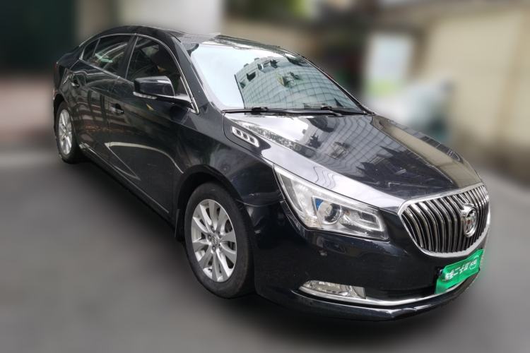 Used Buick LaCrosse 2013 2.4L SIDI Elite Comfort Version Front Right 45 Deg