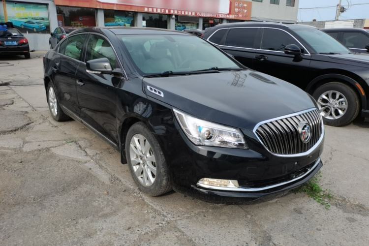 Used Buick LaCrosse 2013 2.4L SIDI Leading Comfort Version Front Right 45 Deg