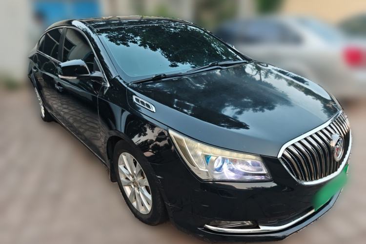 Used Buick LaCrosse 2013 2.4L SIDI Elite Comfort Version Front Right 45 Deg