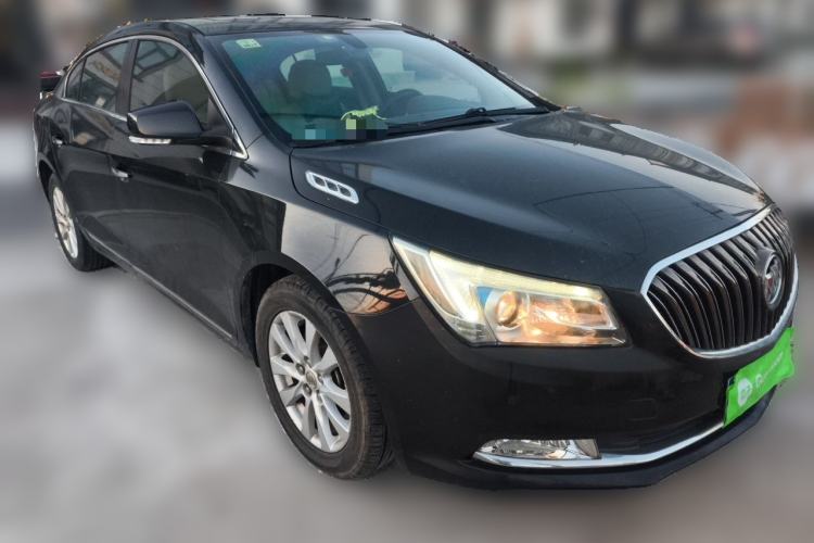 Used Buick LaCrosse 2013 2.4L SIDI Leading Comfort Version Front Right 45 Deg