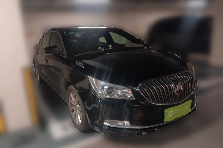 Used Buick LaCrosse 2013 2.4L SIDI Elite Comfort Version Front Right 45 Deg