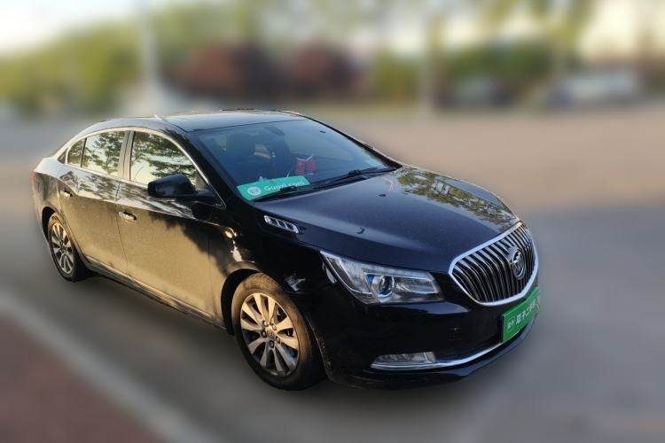 Used Buick LaCrosse 2013 2.4L SIDI Elite Comfort Version Front Right 45 Deg