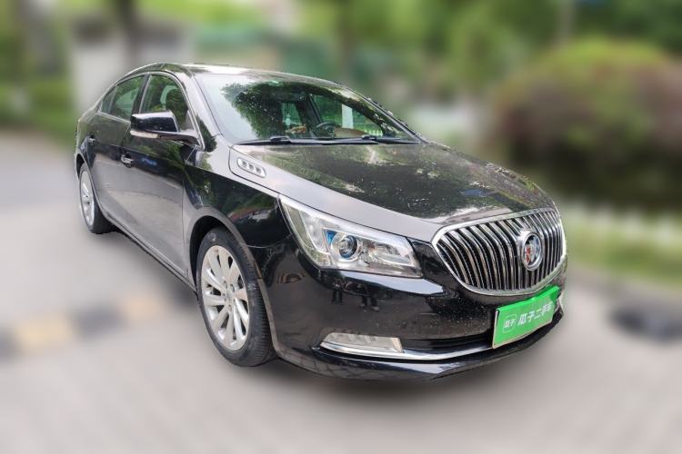 Used Buick LaCrosse 2013 2.4L SIDI Luxury Comfort Edition Front Right 45 Deg