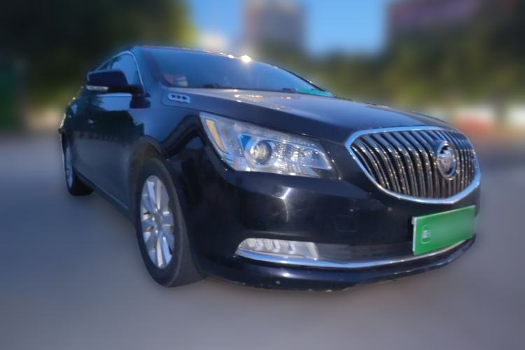 Used Buick LaCrosse 2013 2.4L SIDI Elite Comfort Version Front Right 45 Deg