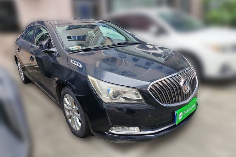 Used Buick LaCrosse 2013 2.4L SIDI Elite Comfort Version Front Right 45 Deg