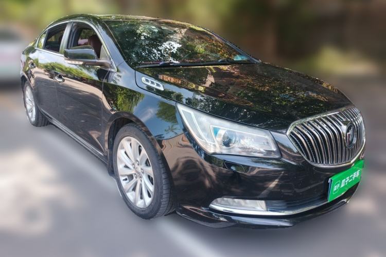 Used Buick LaCrosse 2013 2.0T SIDI Smart Luxury Flagship Edition Front Right 45 Deg