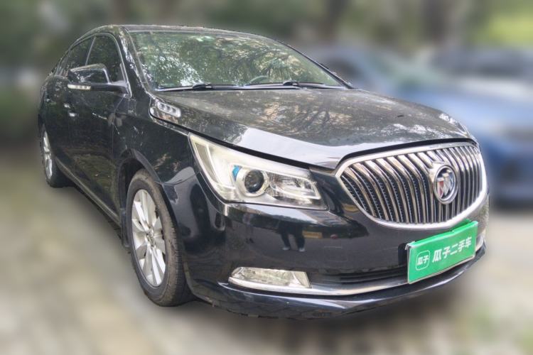 Used Buick LaCrosse 2013 2.4L SIDI Leading Comfort Version Front Right 45 Deg