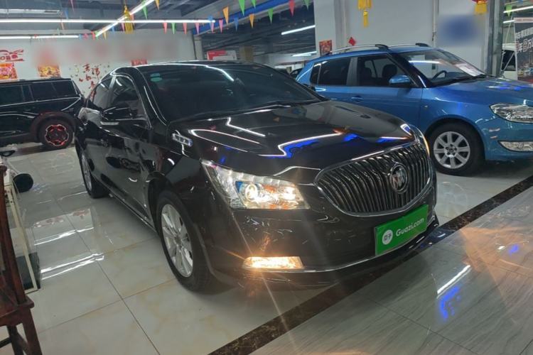 Used Buick LaCrosse 2013 2.4L SIDI Elite Comfort Version Front Right 45 Deg
