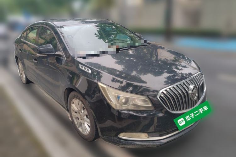 Used Buick LaCrosse 2013 2.4L SIDI Leading Comfort Version Front Right 45 Deg
