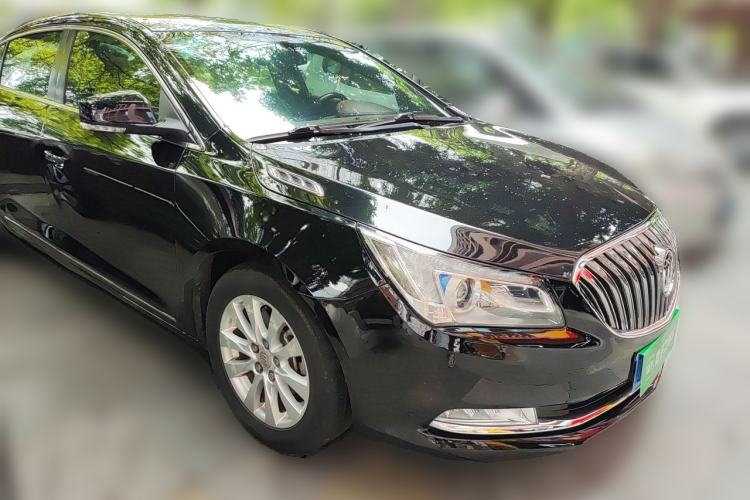 Used Buick LaCrosse 2013 2.4L SIDI Elite Comfort Version Front Right 45 Deg