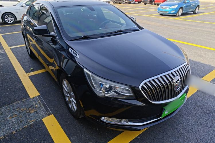 Used Buick LaCrosse 2013 2.4L SIDI Leading Comfort Version Front Right 45 Deg