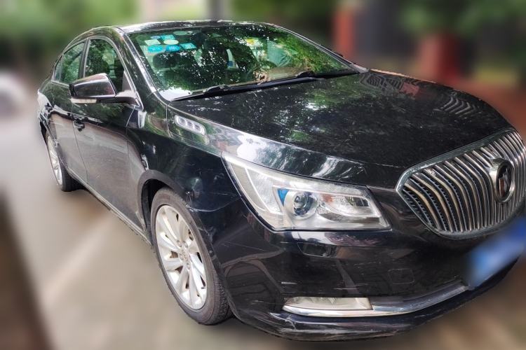 Used Buick LaCrosse 2013 3.0L SIDI V6 Smart Luxury Flagship Model Front Right 45 Deg