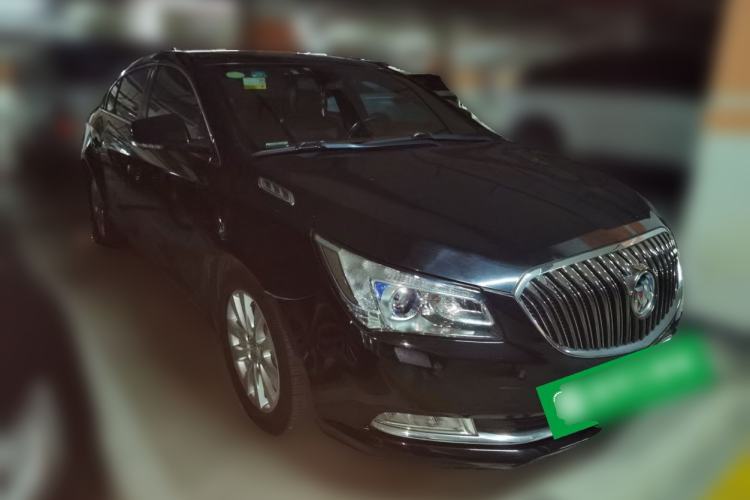 Used Buick LaCrosse 2013 2.4L SIDI Elite Comfort Version Front Right 45 Deg