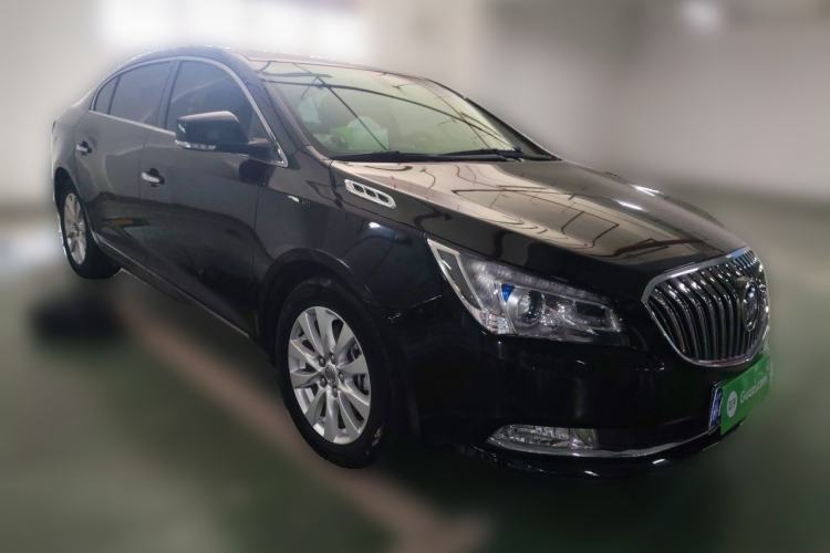 Used Buick LaCrosse 2013 2.4L SIDI Elite Comfort Version Front Right 45 Deg