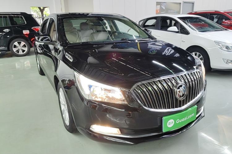 Used Buick LaCrosse 2013 2.4L SIDI Leading Comfort Version Front Right 45 Deg