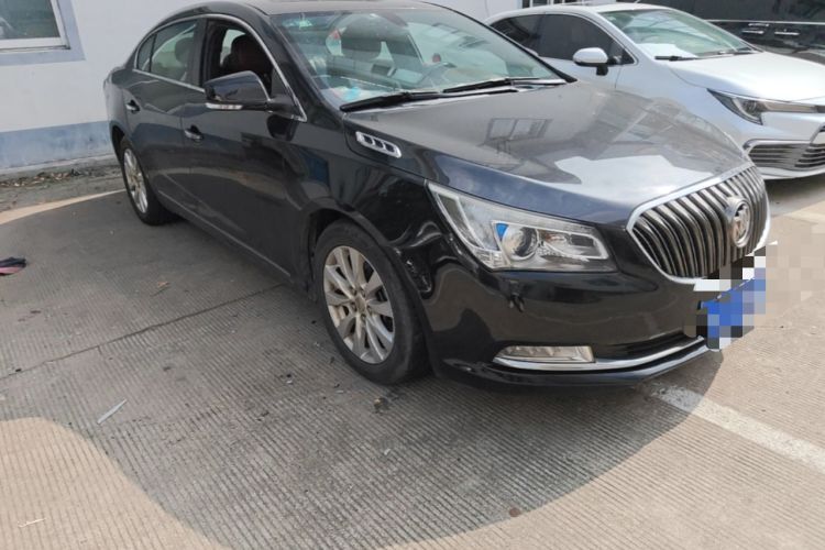Used Buick LaCrosse 2013 2.4L SIDI Elite Comfort Version Front Right 45 Deg