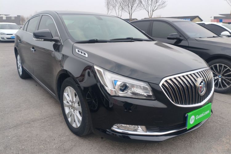 Used Buick LaCrosse 2013 2.4L SIDI Leading Comfort Version Front Right 45 Deg