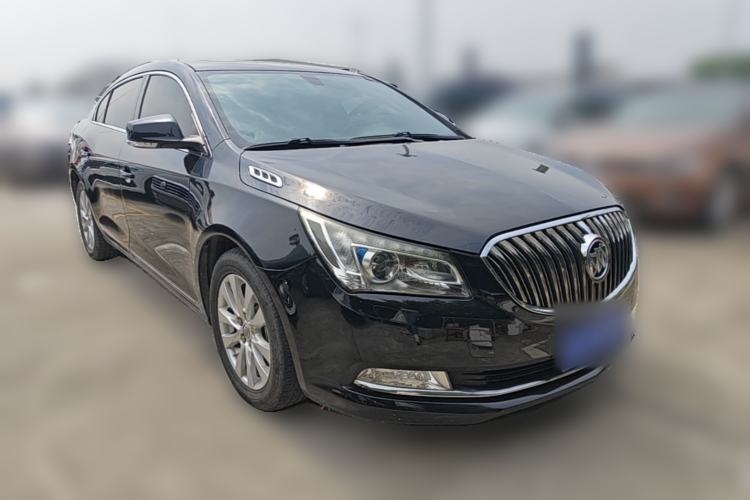 Used Buick LaCrosse 2013 2.4L SIDI Leading Comfort Version Front Right 45 Deg