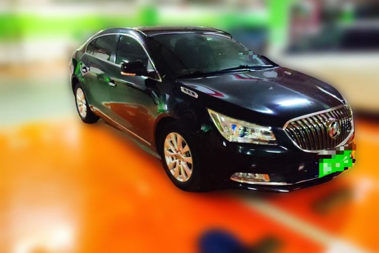 Used Buick LaCrosse 2013 2.4L SIDI Elite Comfort Version Front Right 45 Deg