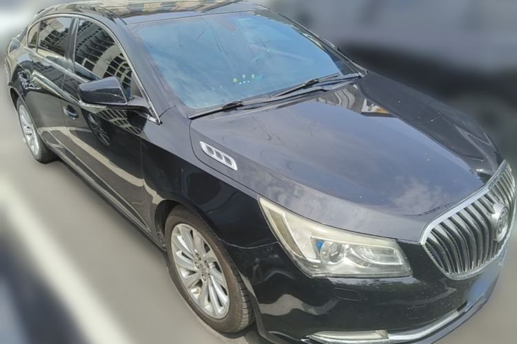 Used Buick LaCrosse 2013 2.4L SIDI Luxury Comfort Edition Front Right 45 Deg