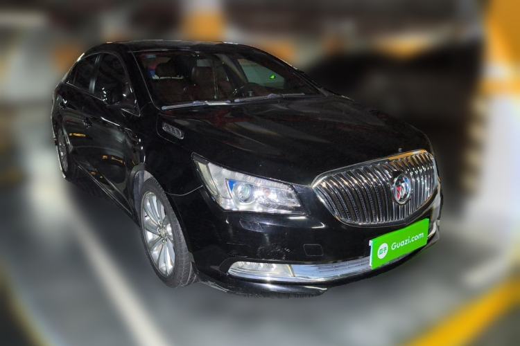 Used Buick LaCrosse 2013 2.4L SIDI Luxury Comfort Edition Front Right 45 Deg