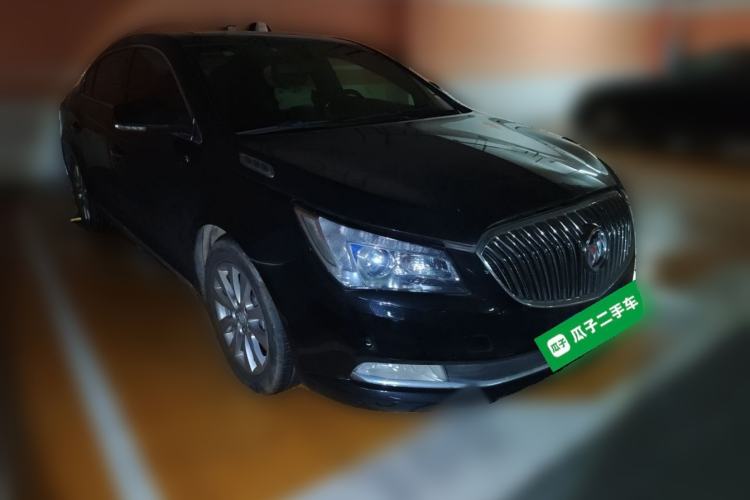 Used Buick LaCrosse 2013 2.4L SIDI Elite Comfort Version Front Right 45 Deg