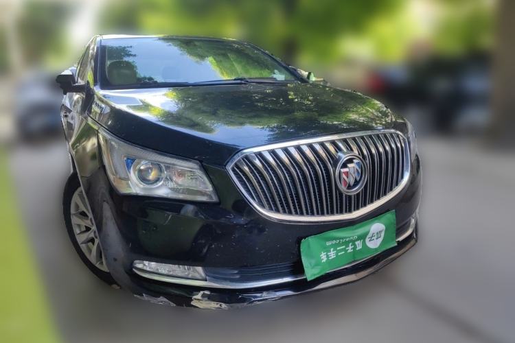 Used Buick LaCrosse 2013 2.4L SIDI Leading Comfort Version Front Right 45 Deg