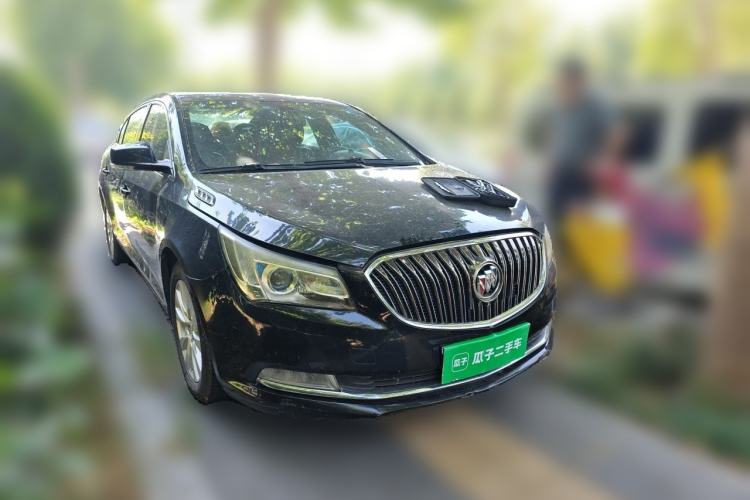 Used Buick LaCrosse 2013 2.0T SIDI Elite Tech Version Front Right 45 Deg
