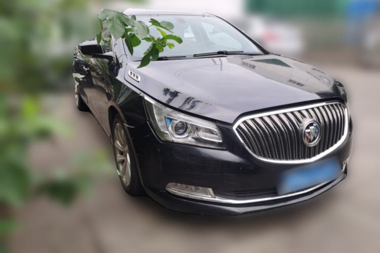 Used Buick LaCrosse 2013 2.4L SIDI Luxury Comfort Edition Front Right 45 Deg