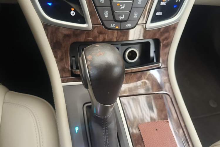 Used Buick LaCrosse 2013 2.4L SIDI Leading Comfort Version Gear Lever