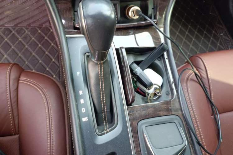 Used Buick LaCrosse 2013 2.4L SIDI Luxury Comfort Edition Gear Lever