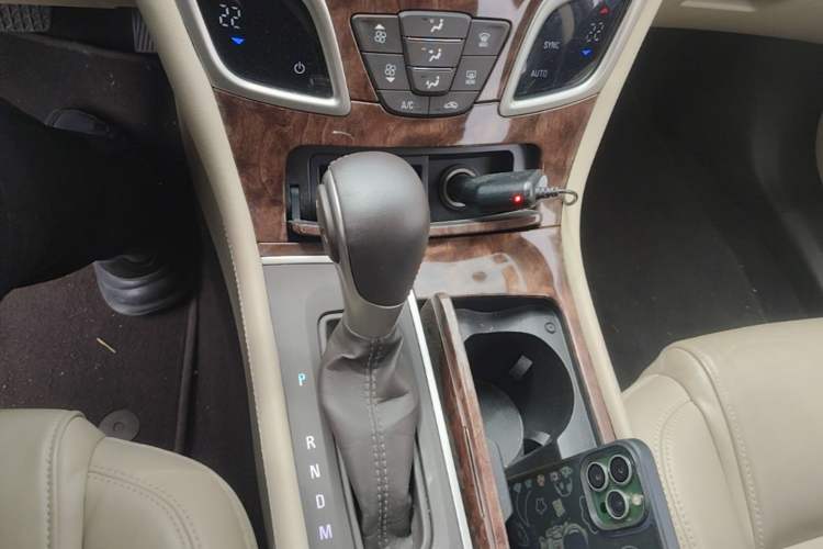 Used Buick LaCrosse 2013 2.4L SIDI Leading Comfort Version Gear Lever