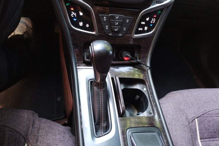 Used Buick LaCrosse 2013 2.0T SIDI Smart Luxury Flagship Edition Gear Lever