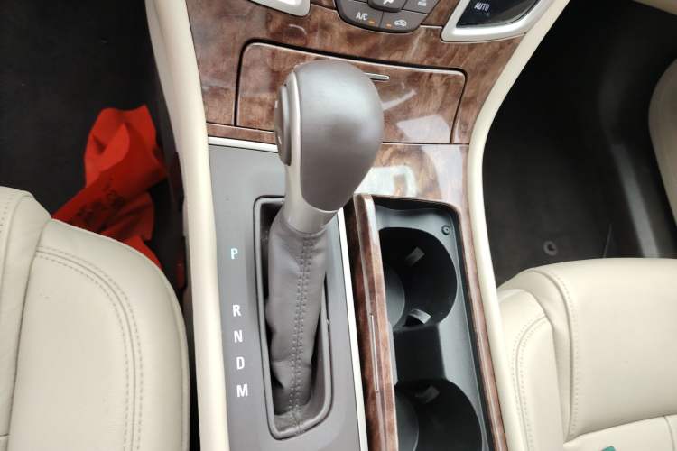 Used Buick LaCrosse 2013 2.4L SIDI Leading Comfort Version Gear Lever