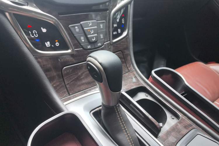Used Buick LaCrosse 2013 2.0T SIDI Smart Luxury Flagship Edition Gear Lever