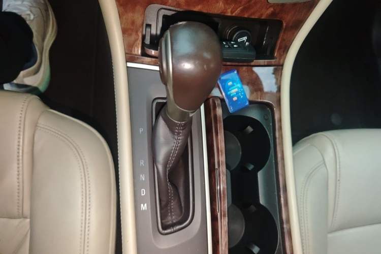 Used Buick LaCrosse 2013 2.4L SIDI Leading Comfort Version Gear Lever