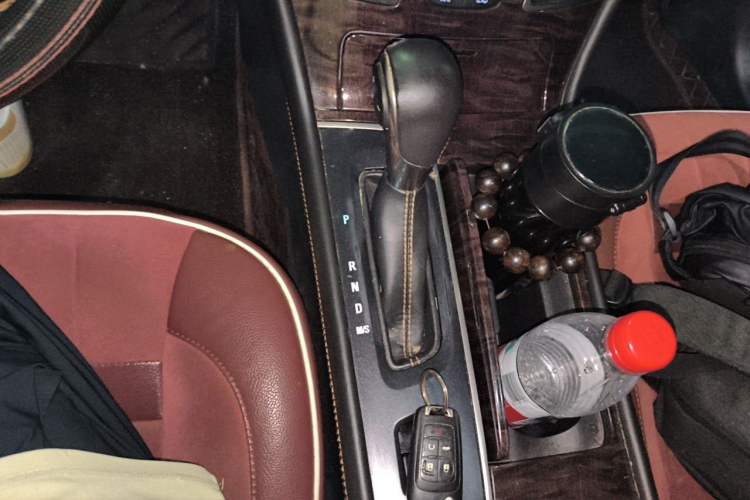 Used Buick LaCrosse 2013 2.4L SIDI Luxury Comfort Edition Gear Lever