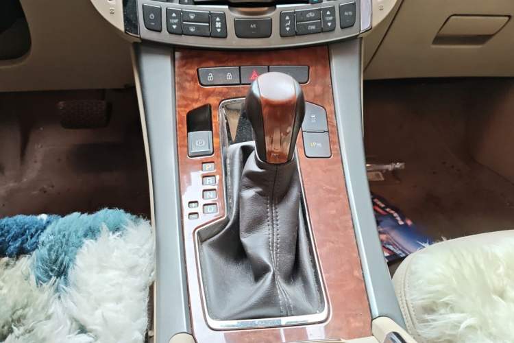 Used Buick LaCrosse 2013 2.4L SIDI Elite Comfort Version Gear Lever