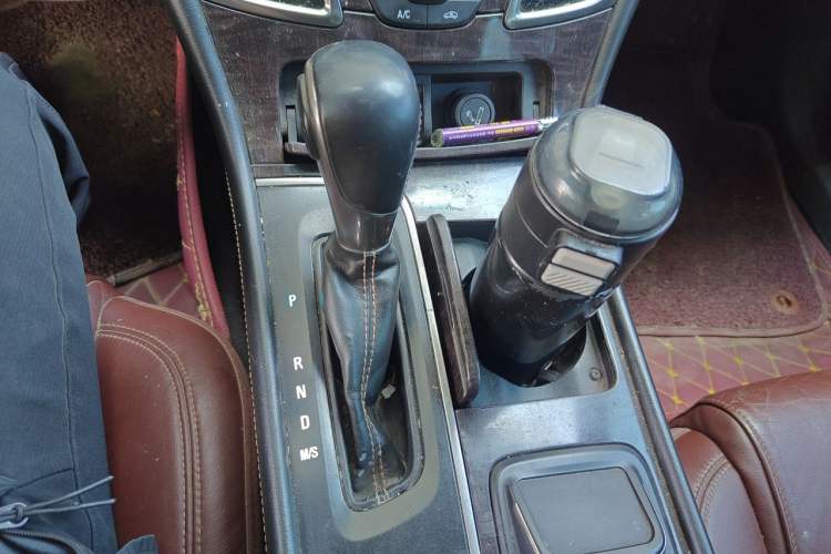Used Buick LaCrosse 2013 2.0T SIDI Smart Luxury Flagship Edition Gear Lever
