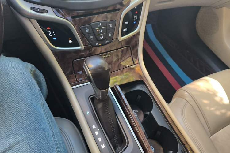 Used Buick LaCrosse 2013 2.4L SIDI Leading Comfort Version Gear Lever