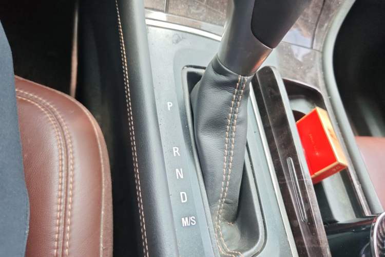 Used Buick LaCrosse 2013 2.4L SIDI Luxury Comfort Edition Gear Lever