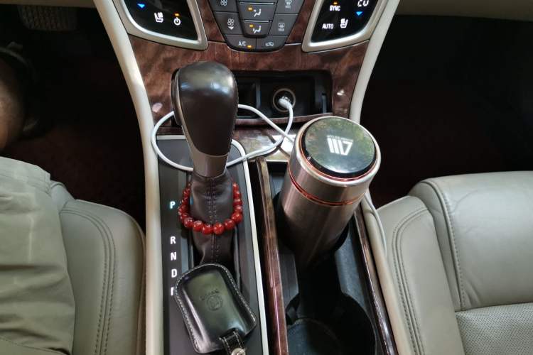 Used Buick LaCrosse 2013 2.4L SIDI Elite Comfort Version Gear Lever