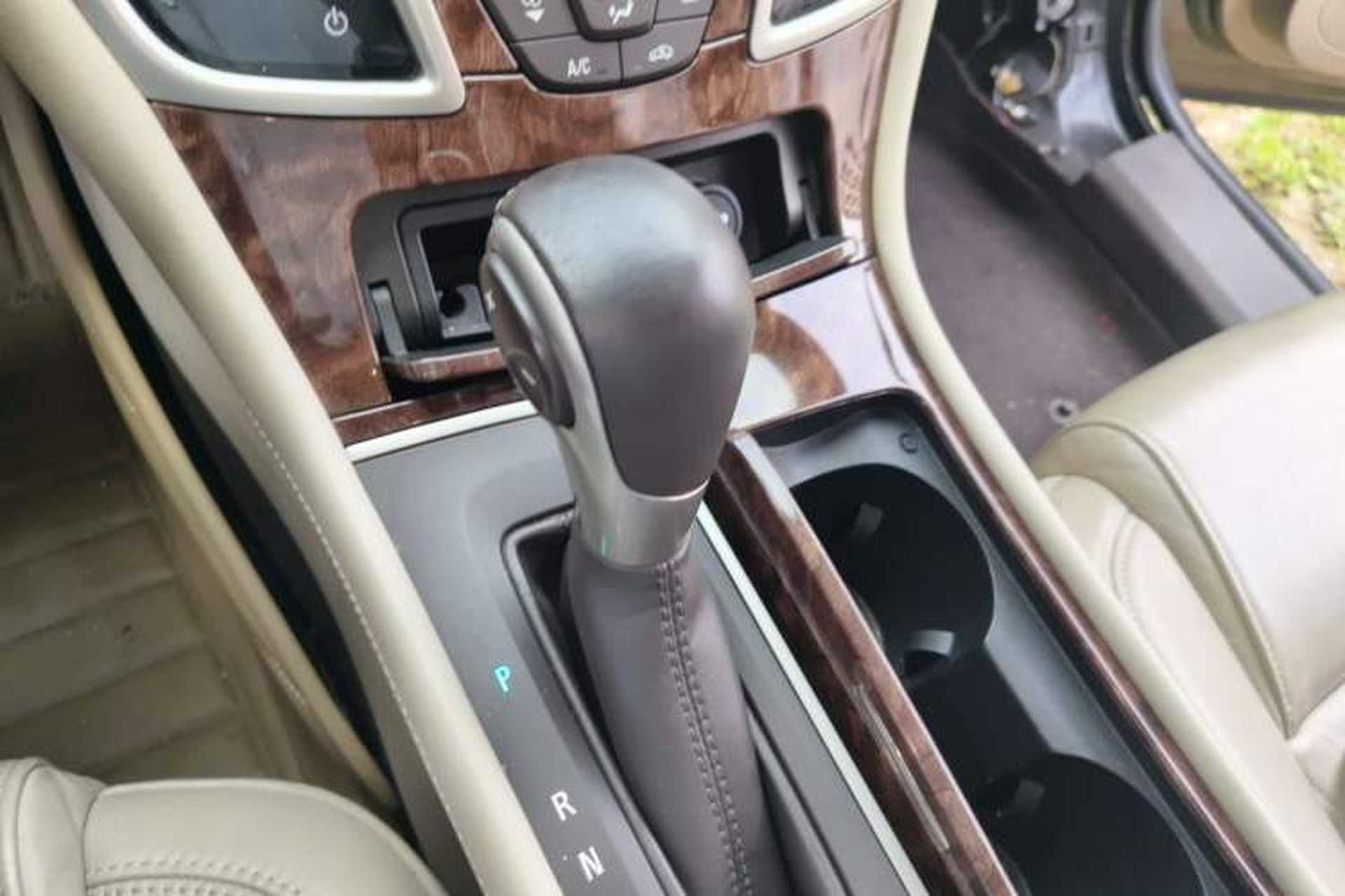 Used Buick LaCrosse 2013 2.4L SIDI Leading Comfort Version Gear Lever