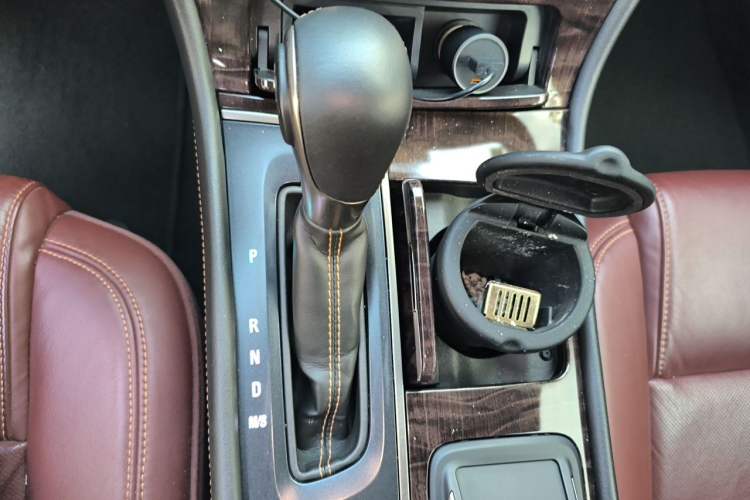 Used Buick LaCrosse 2013 2.0T SIDI Smart Luxury Flagship Edition Gear Lever