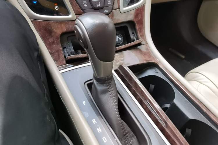 Used Buick LaCrosse 2013 2.0T SIDI Technology Version Gear Lever