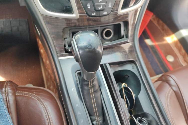 Used Buick LaCrosse 2013 2.4L SIDI Elite Comfort Version Gear Lever