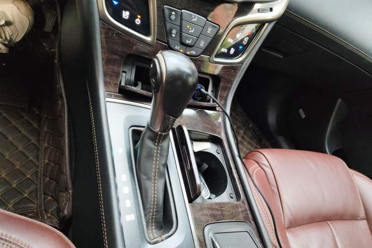 Used Buick LaCrosse 2013 2.4L SIDI Luxury Comfort Edition Gear Lever